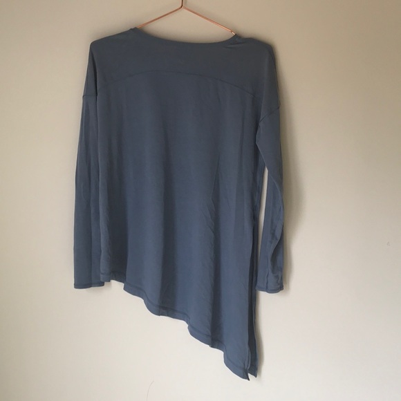 LuluLemon To The Point long sleeve - Picture 3 of 5